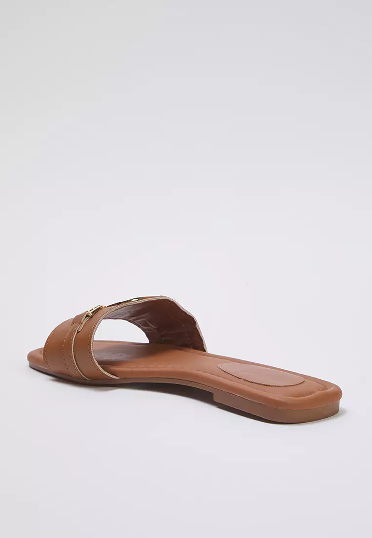 Metal Accessory Detailed Sandals