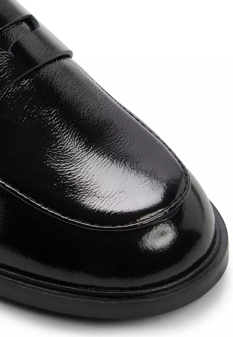 Valera Loafers