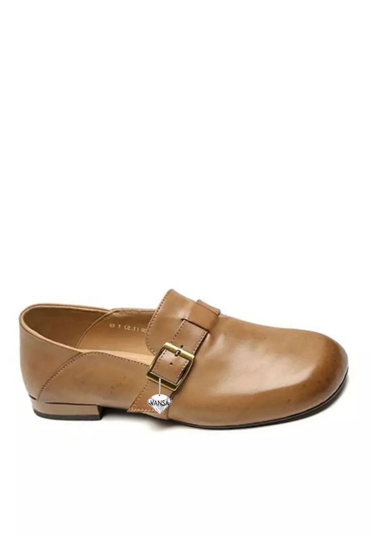 Discount on Twenty Eight Shoes  shoes - SKU: VANSA Top Layer Cowhide Round Toe Buckle Loafers VSW-F-0219