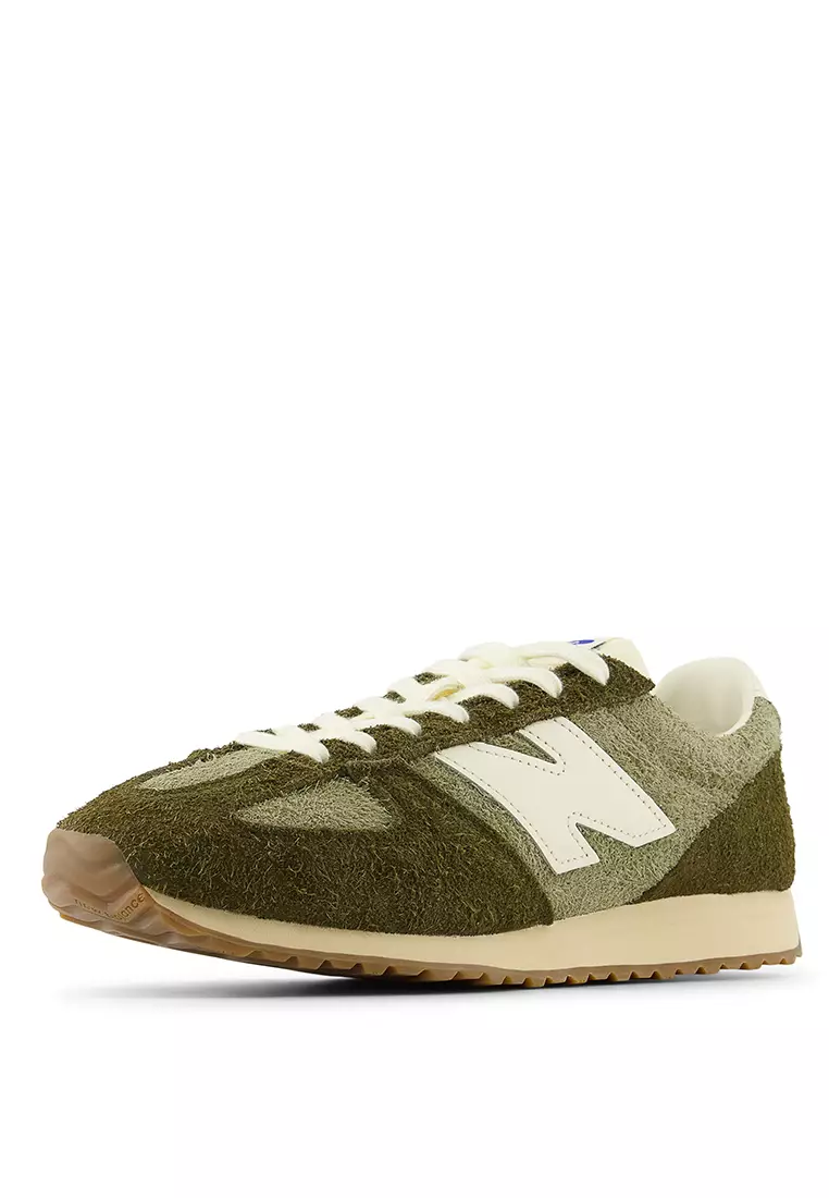 471 Classic Lifestyle Shoes