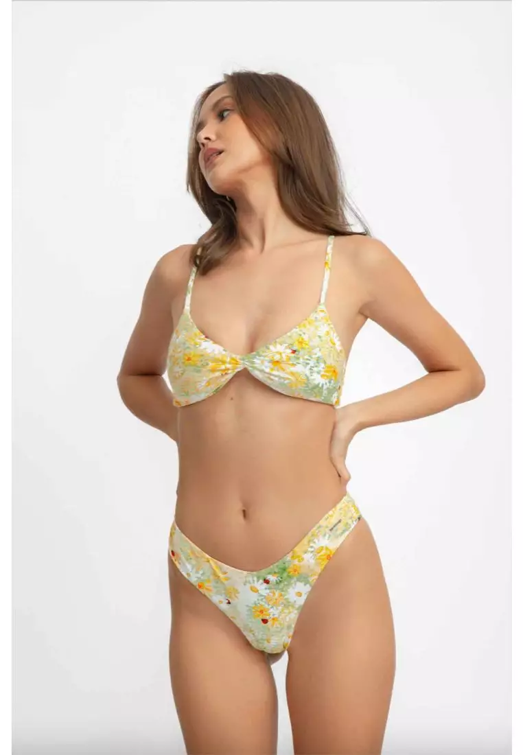 Maui Classic Cheeky Bikini Bottoms / Love Bug