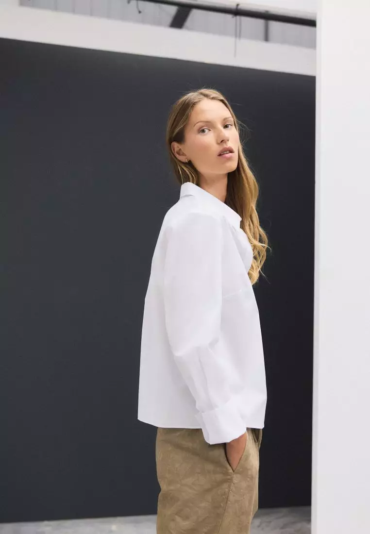 Fitted Stretch Essential Long Sleeve Shirt