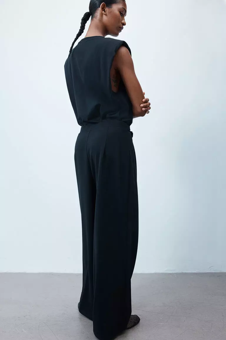 Buckle-detail tailored trousers