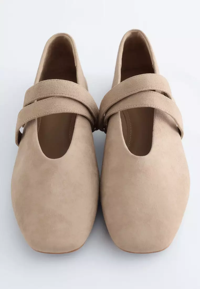 交叉搭帶皮革芭蕾舞鞋