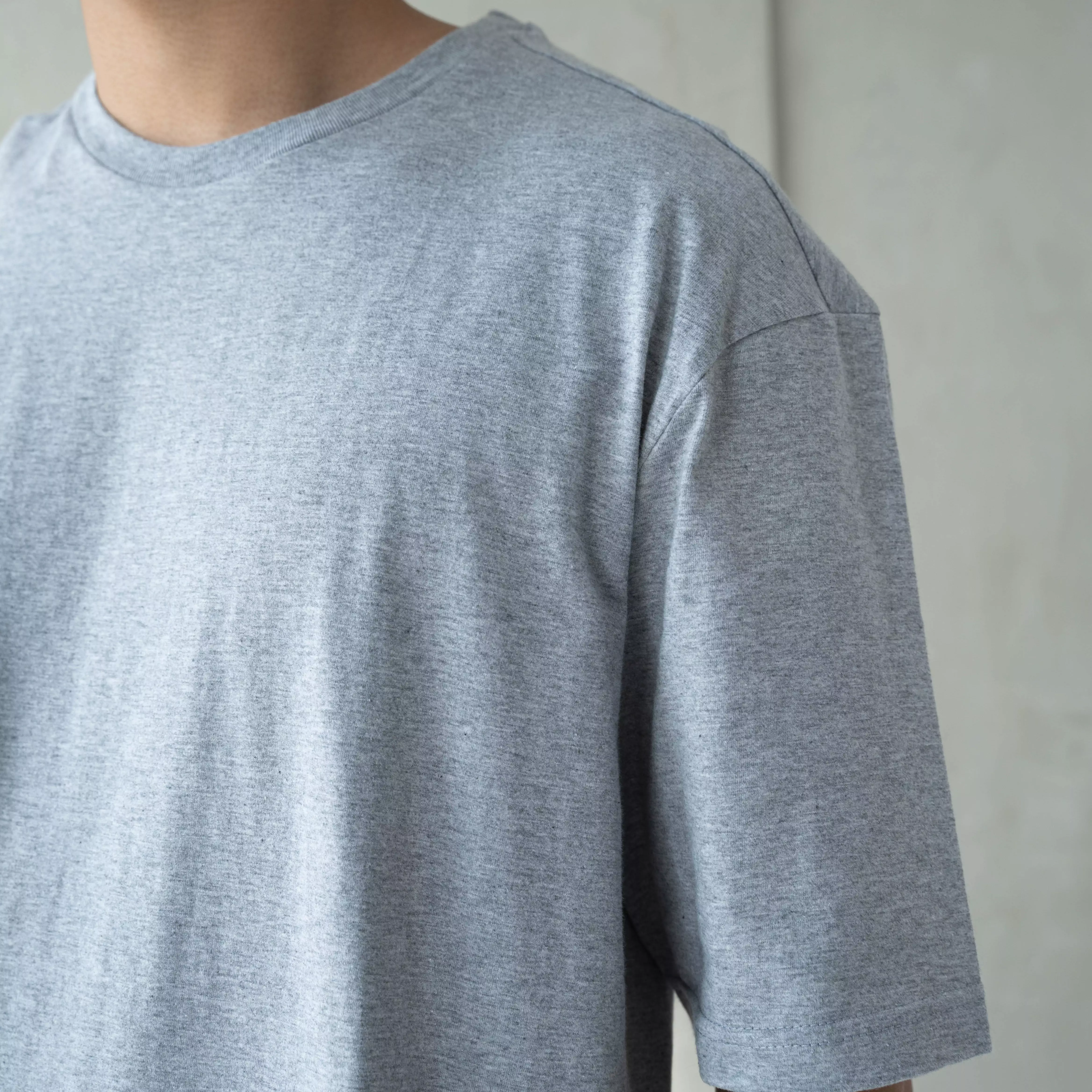 Kale Dexter Misty Grey/ Kaos Oversize Lengan Pendek Pria / Unisex