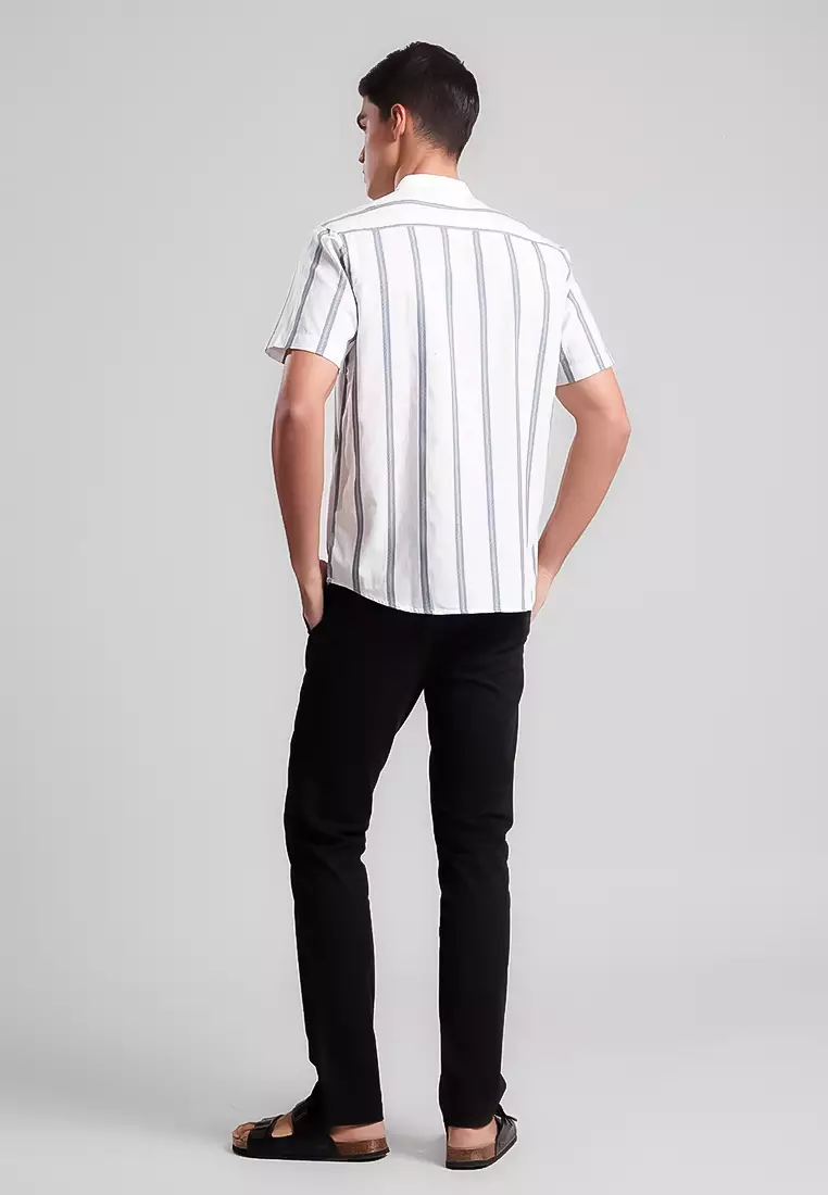 MANZONE - Kemeja Shanghai Lengan Pendek Pria Sadiq Modern Fit - White Warna White