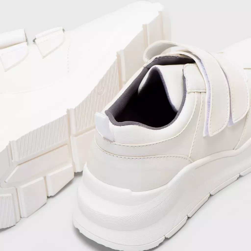 Amelia Sneakers White