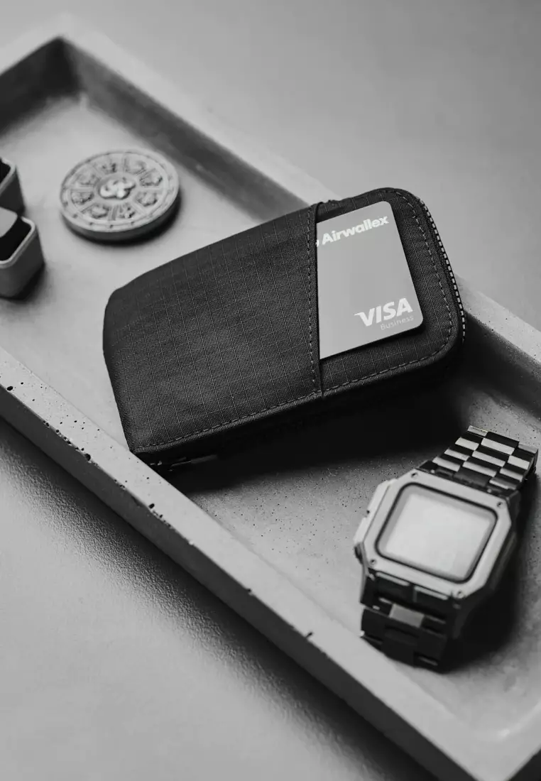 Alpaka Zip Card Pouch - Axoflux Black