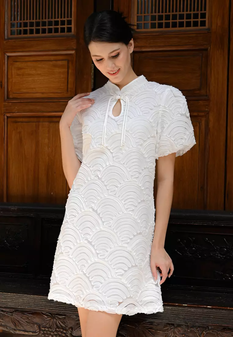 泡泡袖连衣裙