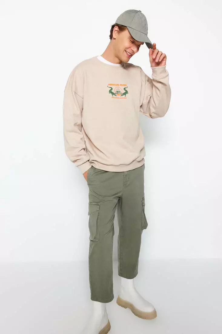 Buy Trendyol Men s Beige Oversize Wide Cut Animal Print Fleece