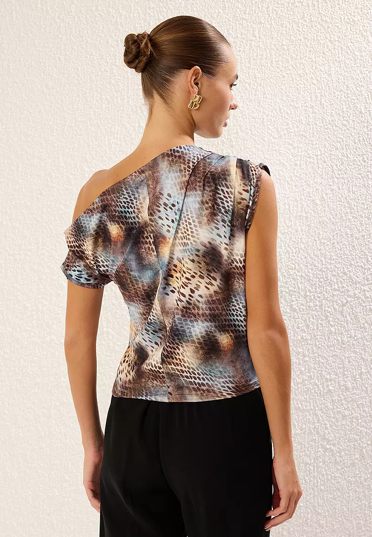 Multicolored Regular/Normal Pattern Asymmetrical Collar Sleveless Snap Flexible Knitted Blouse