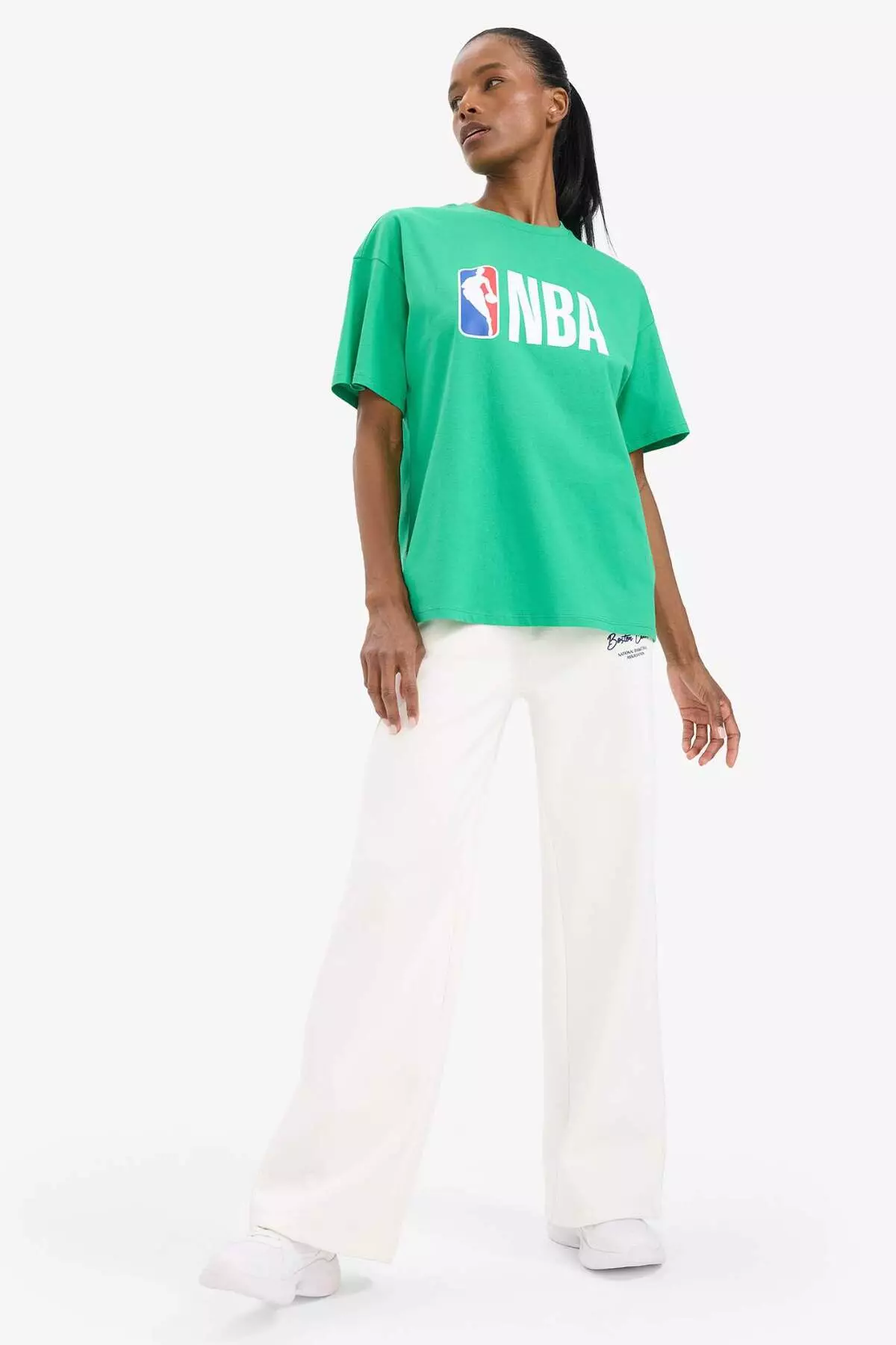 Fit Nba Wordmark 寬鬆闊管剪裁單車T恤 X2993Az25Sm