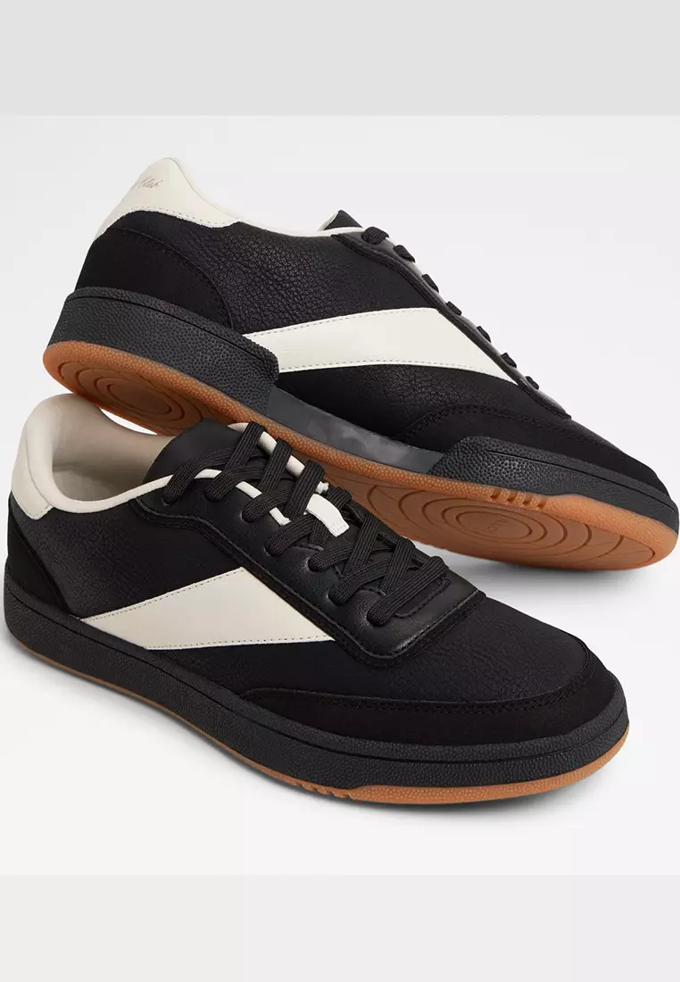 Ashwin Low-Top Sneakers