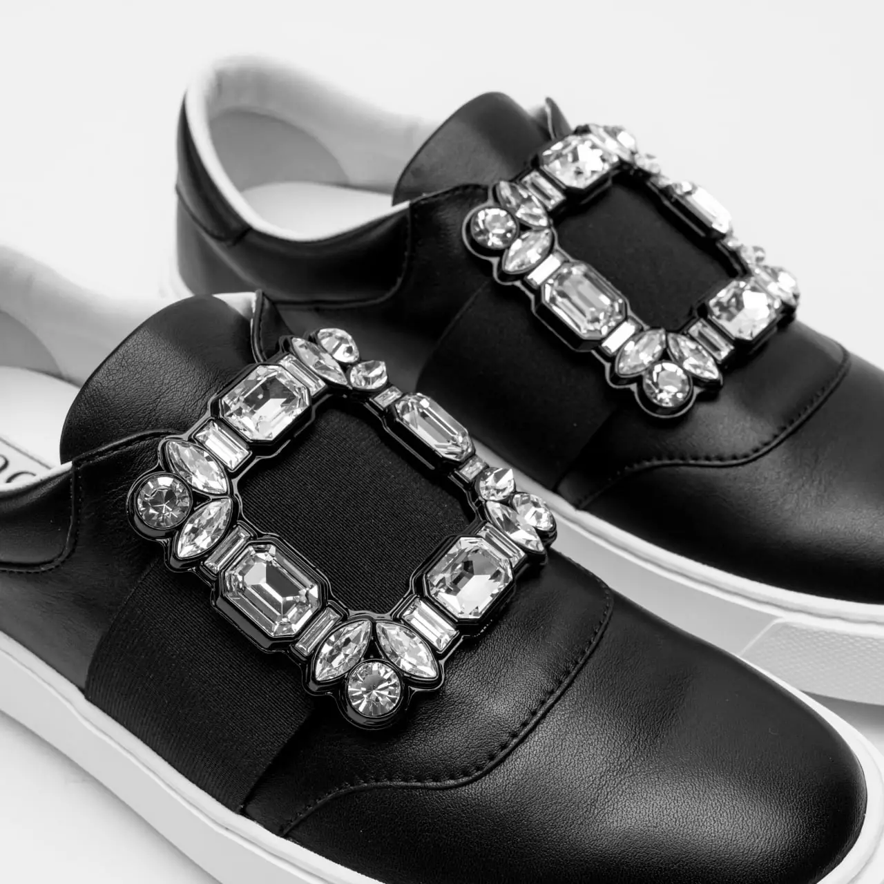 Sepatu Roger Vivier Sneaky Jual Roger Vivier Very Vivier Strass
