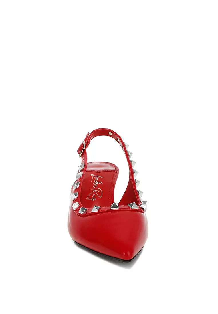 Sandal Slingback Berhiaskan Stud dalam Warna Merah