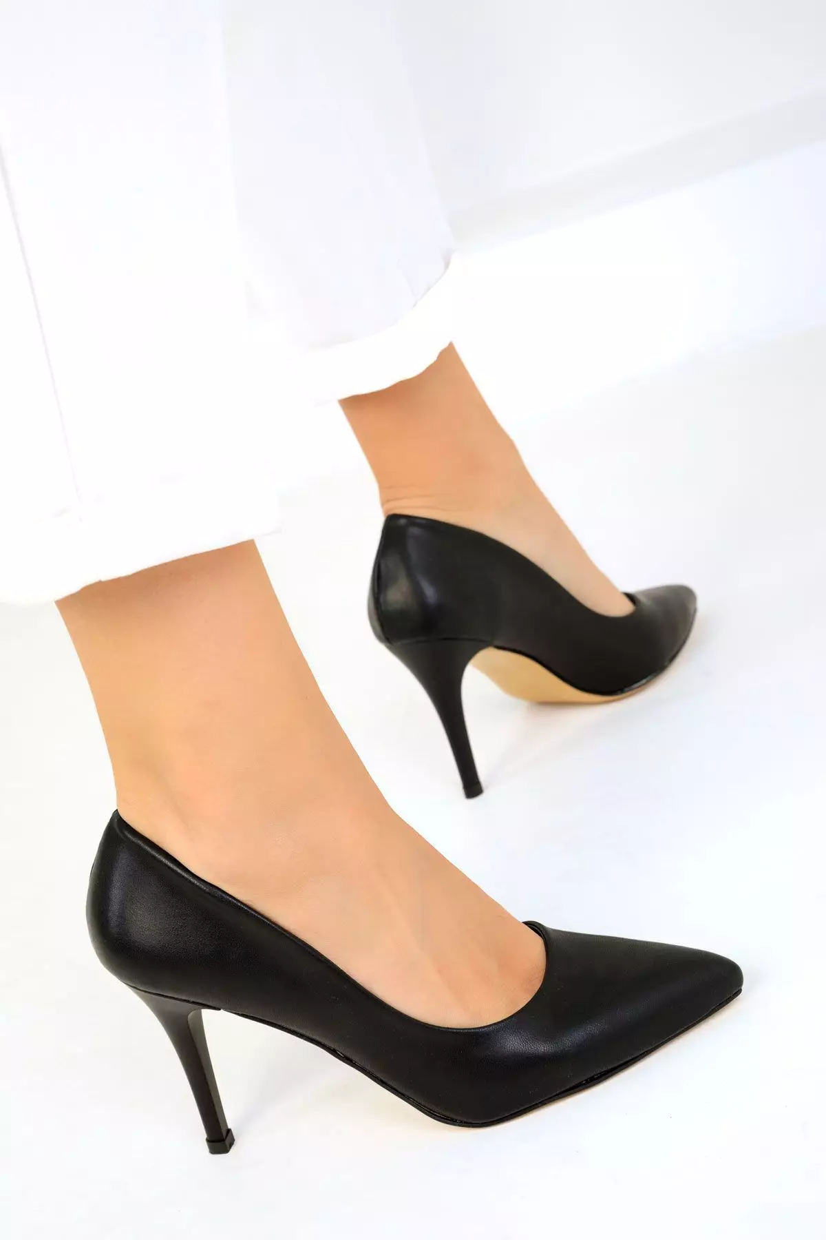 19550 Model Black Women's Classic Heeled Shoes