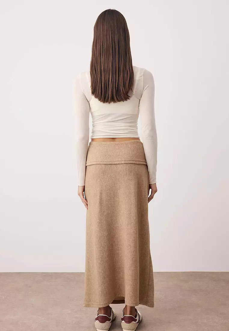 Beige A-Line/Flare Cut Waist Folded Knitted Skirt