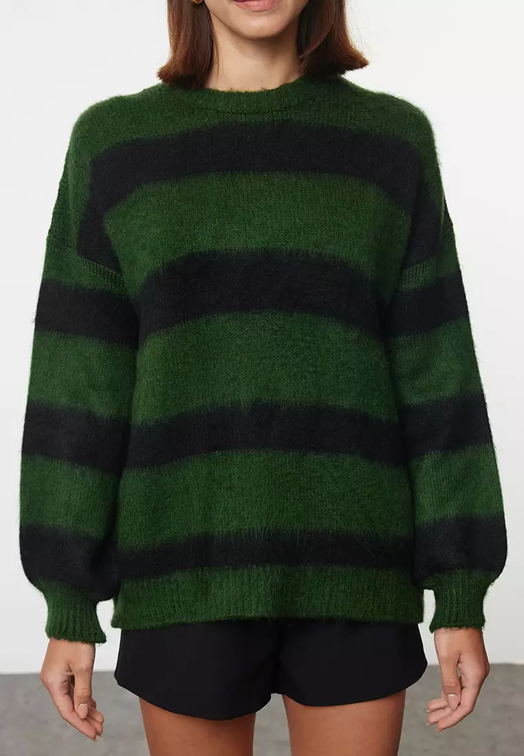 Green Soft Texture Wide Pattern Knitwear Sweater Twoaw25Kz00283