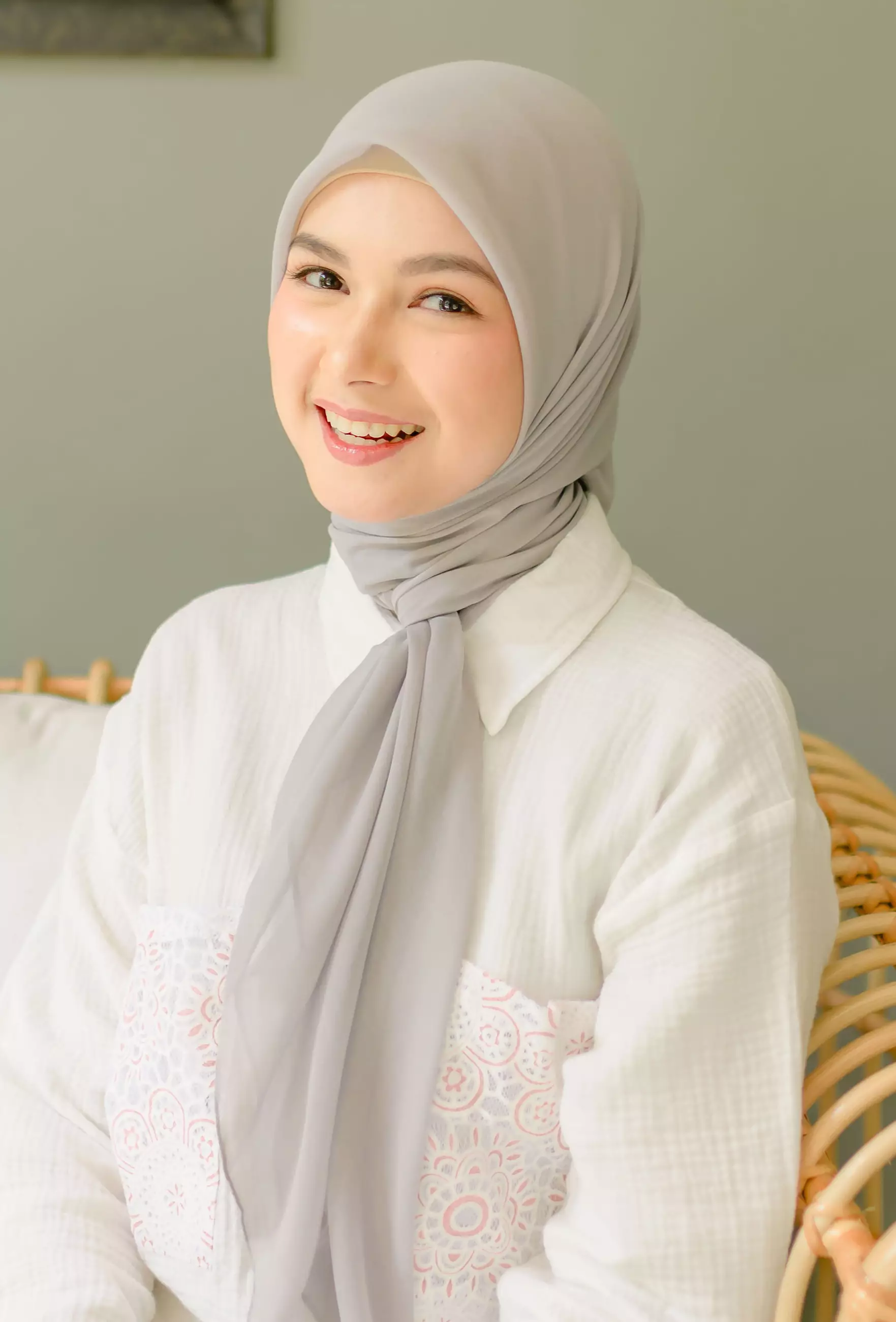 Mara Plain Paris Grey Griss