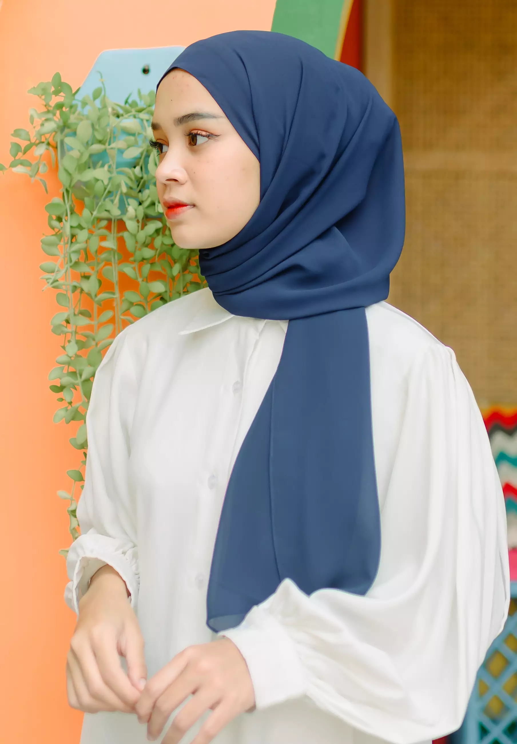 Yure Inner Shawl Navy