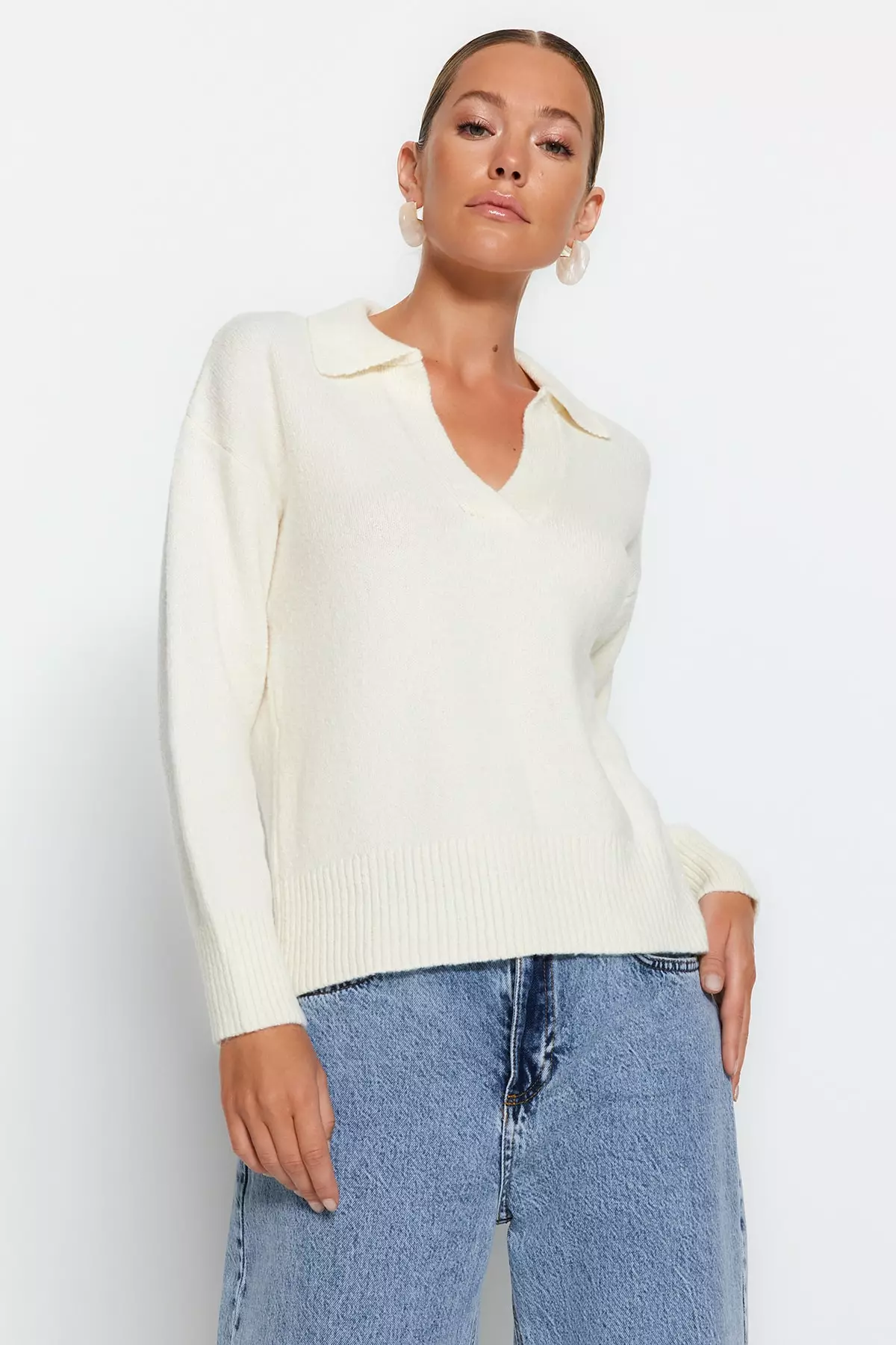 Buy Kumkum Women Sweater for Winter Woolen Acrylic Full Sleeves V Neck  Stylish Design Cardigan Girls/Ladies (S, Beige) at