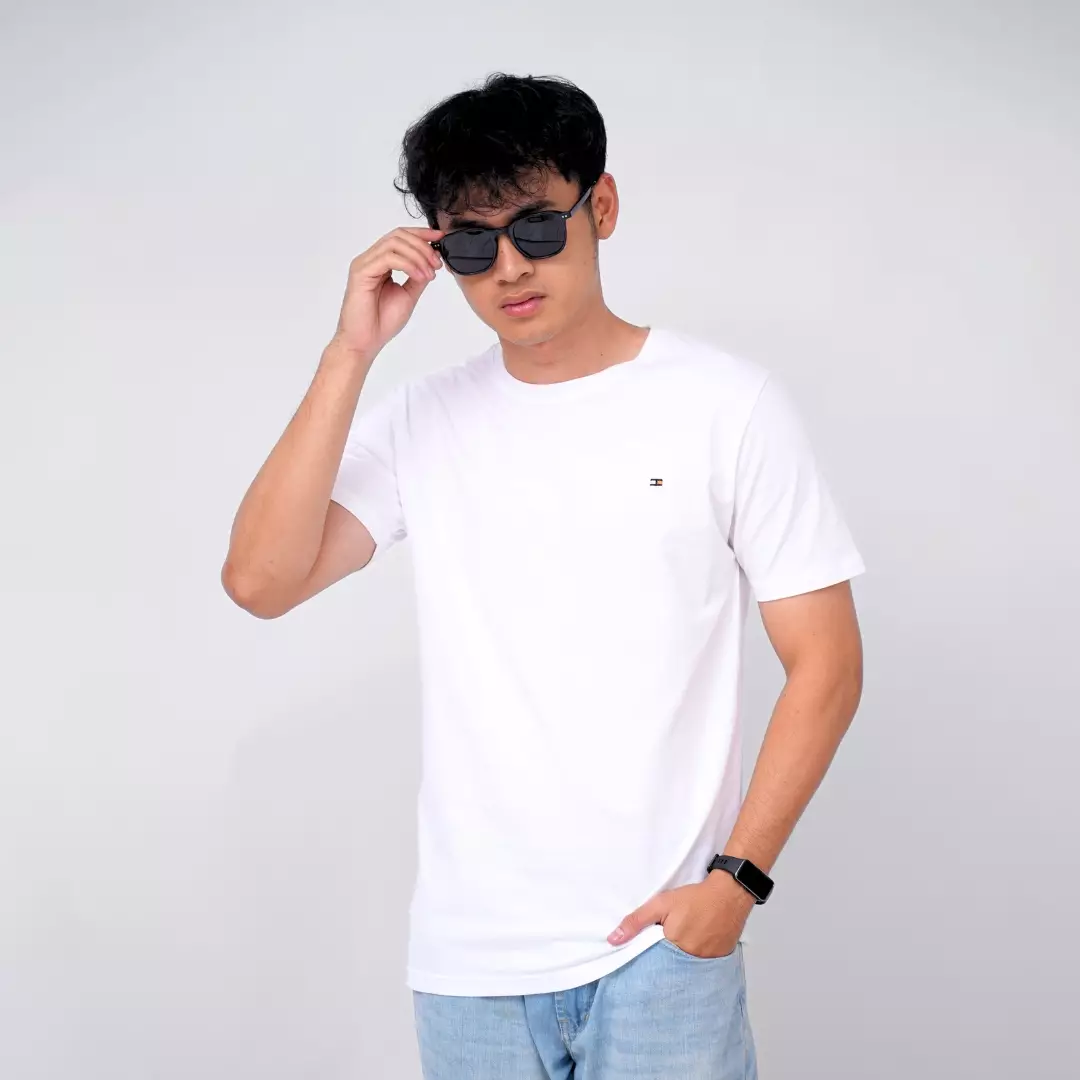Ryusei Kaos Pria Haruma Basic White