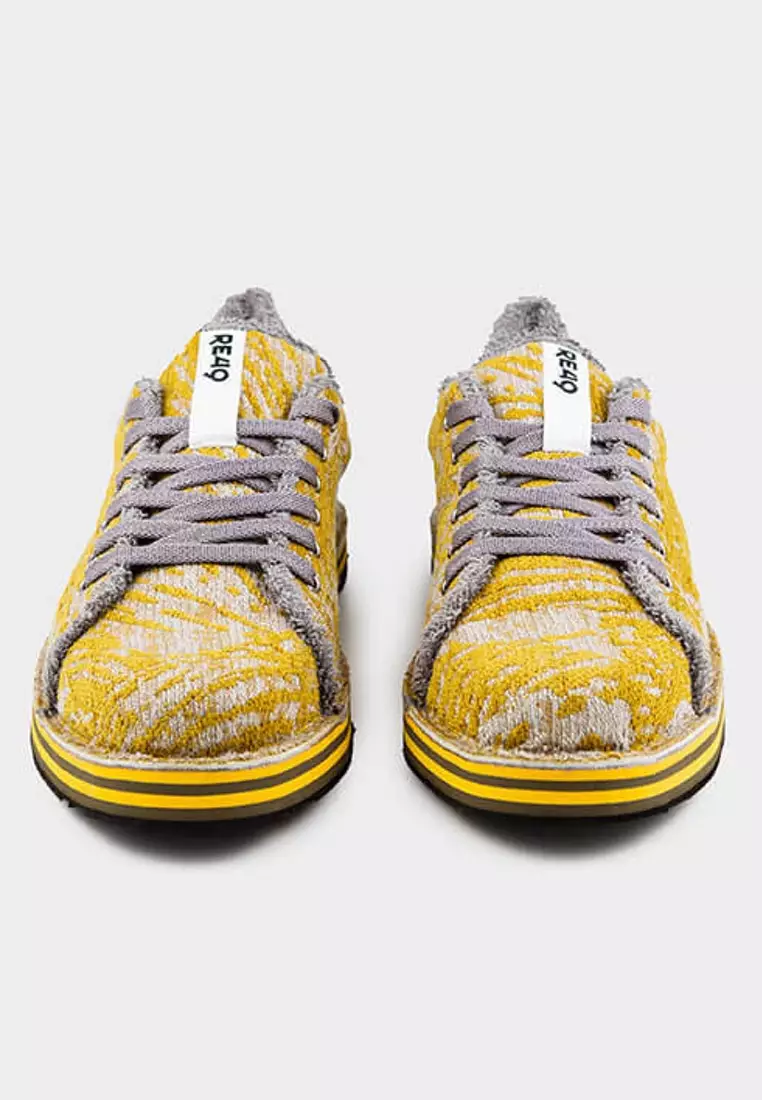 FABRIX LIFESTYLE 運動鞋 - 100% 義大利製造，鞋面採用回收工業廢料，鞋底採用廢舊汽車輪胎。 FABRIX LIFESTYLE 系列運動鞋 - 黃/灰
