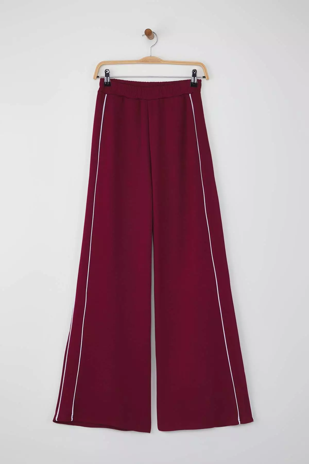 Burgundy Piping Wide Leg/Wide Leg Knitted Sports Sweatpants Thmaw26Ea00001