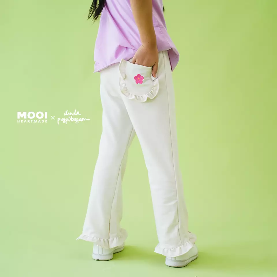 Mooi X Dinda Puspitasari Celana Panjang Anak Perempuan Yumna Pants Ruffle - Pink Blossom