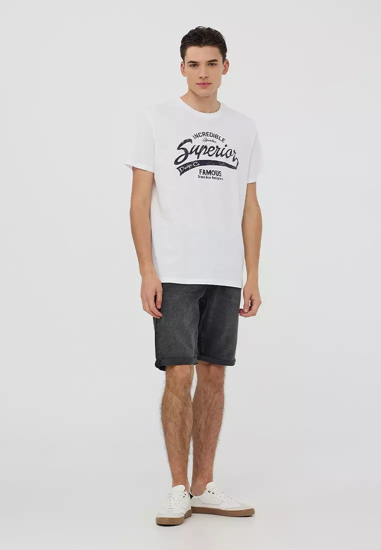 Man Short-Sleeved T-Shirt