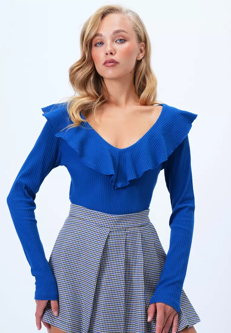 Flounce Ruffle Knitted Blouse