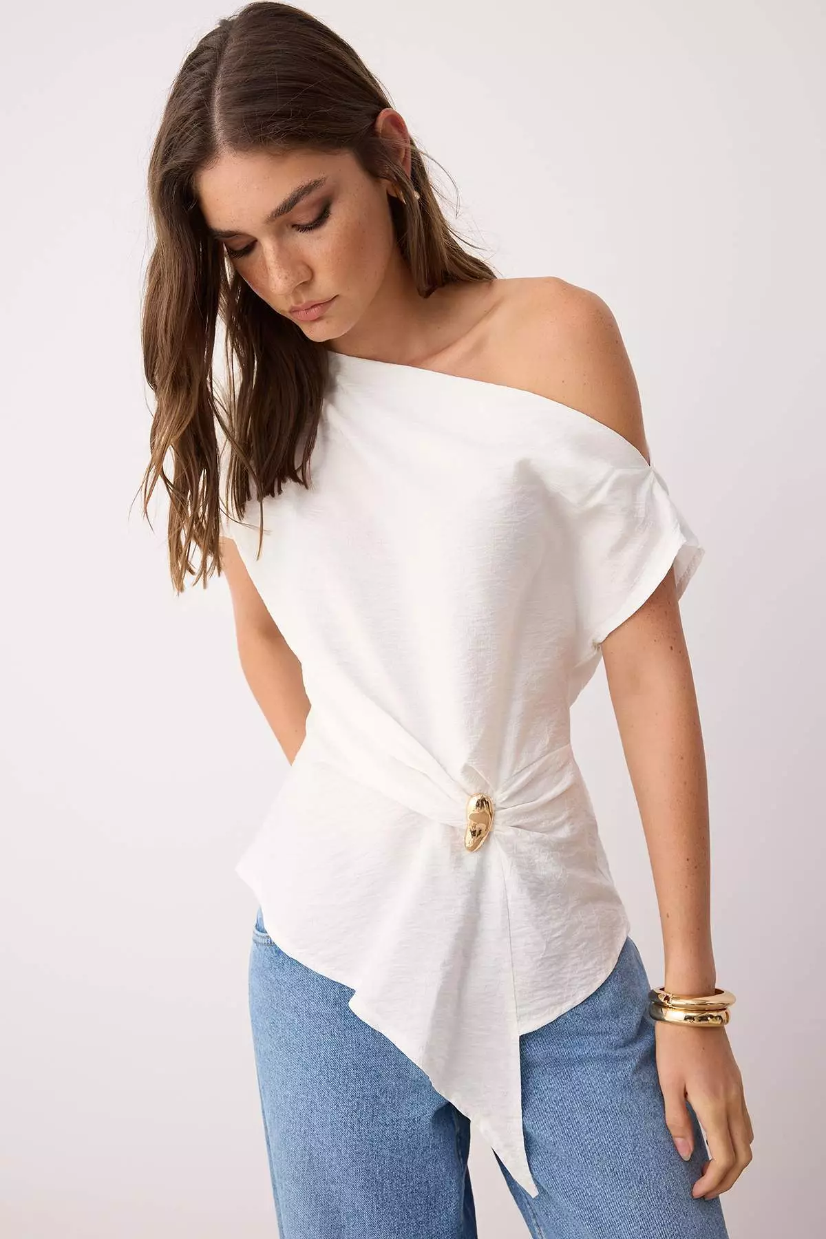 Ecru Boat Neck Fitted Buckle Detailed Blouse
