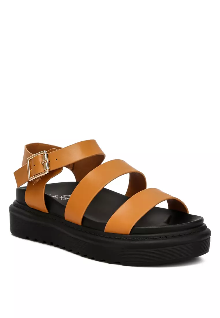 Pin Gesper Espadrille dalam warna Tan