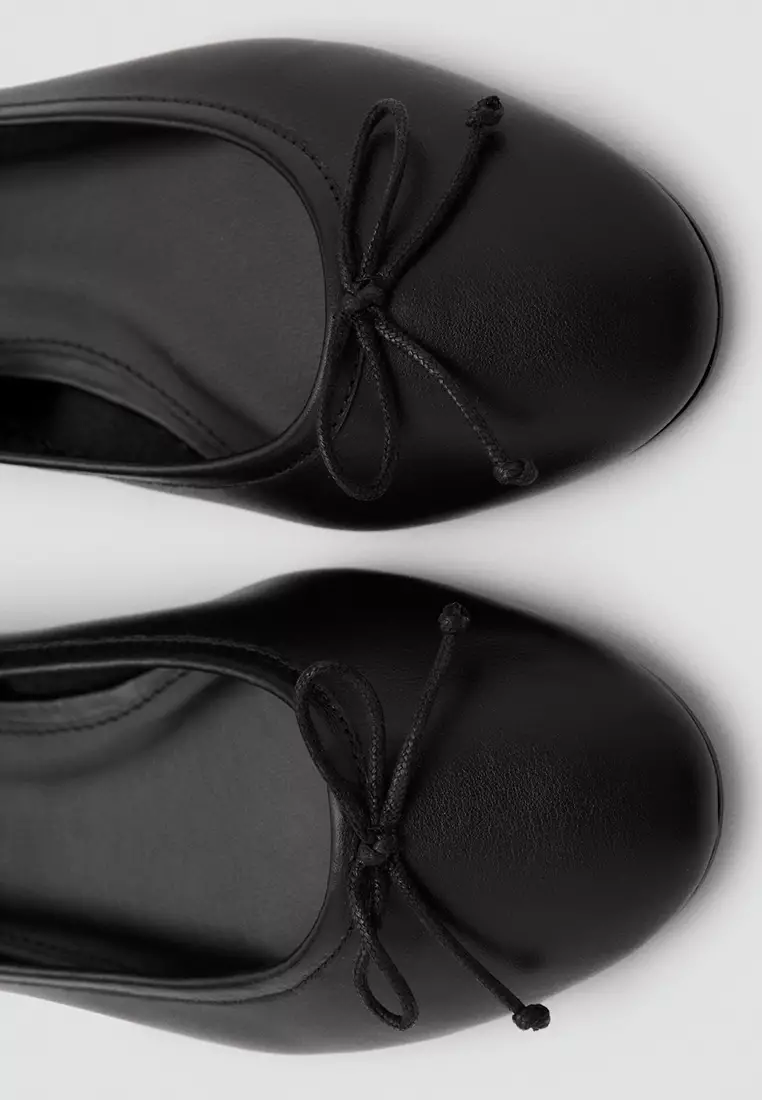 Leather Ballet Flats with Bow