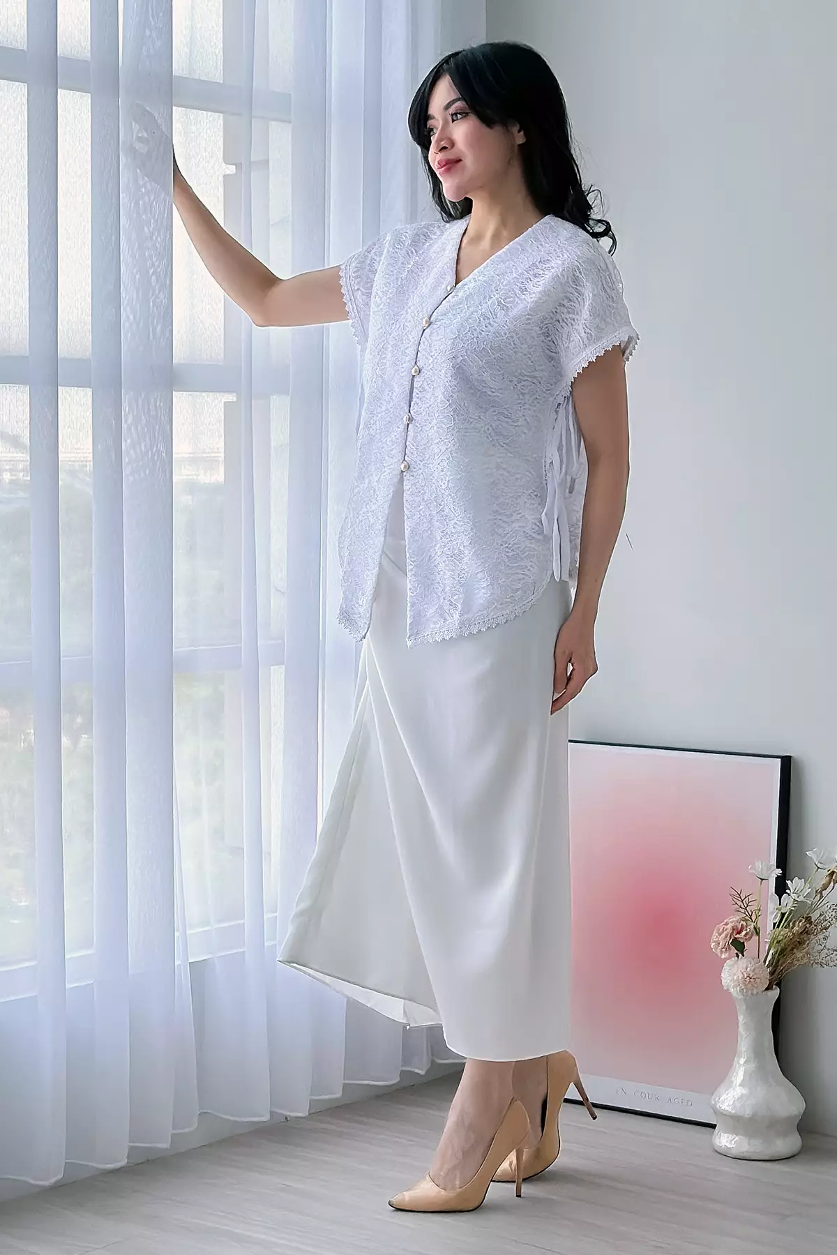Viveka Putih Kebaya Vest