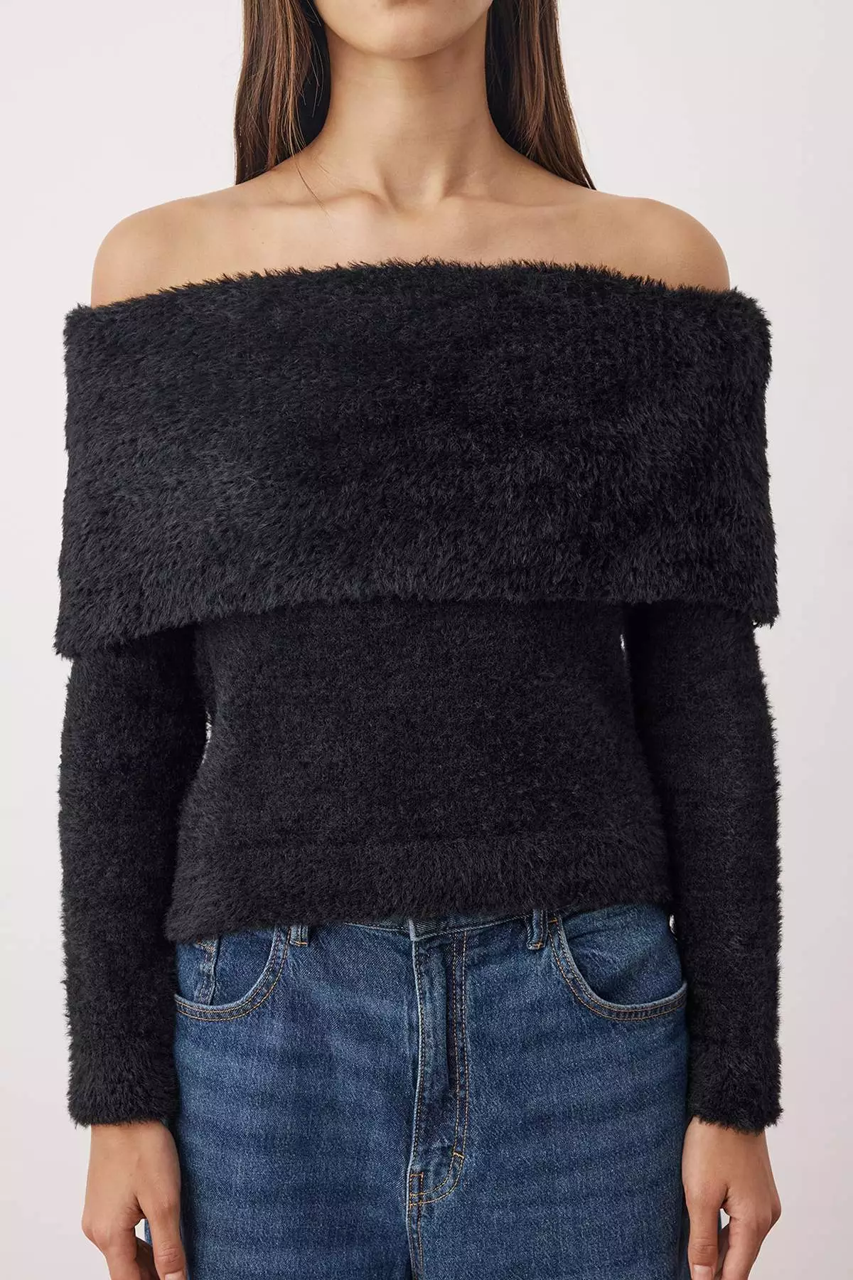 Black Carmen Collar Feathered/Beard Thread Knitwear Sweater