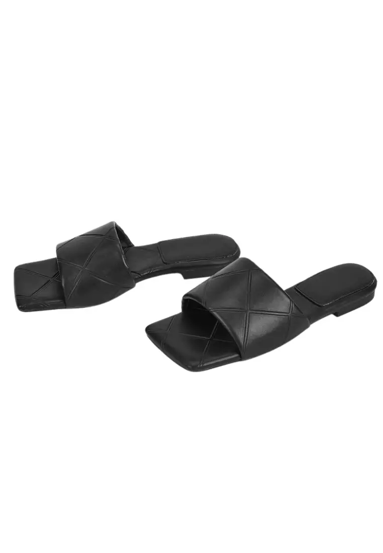 Elena Flat Sandals