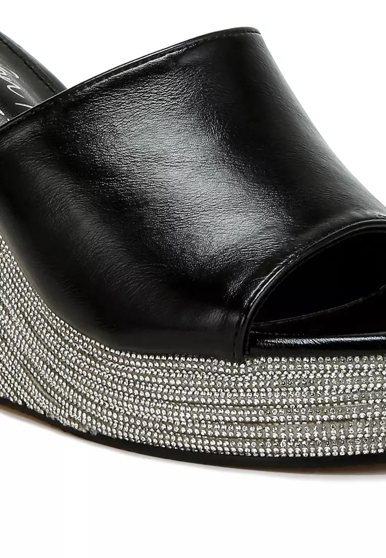 Wedge Heel Peep Toe Sandals in Black