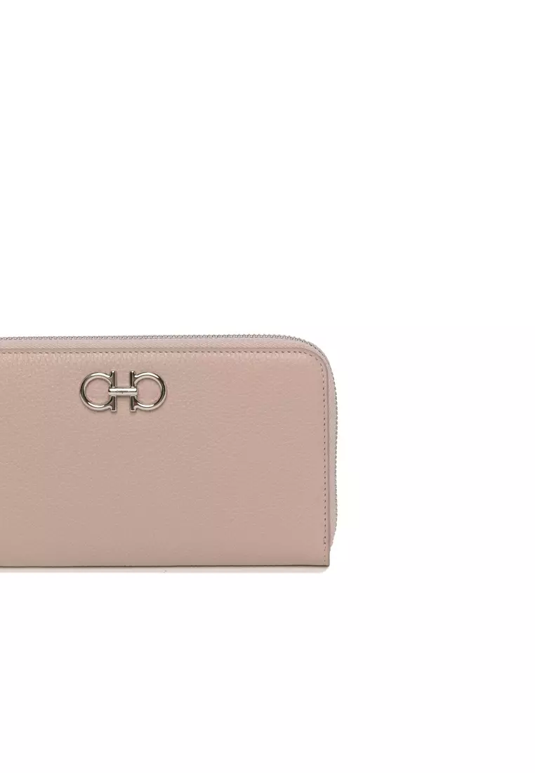 Ferragamo wallet price philippines 2025