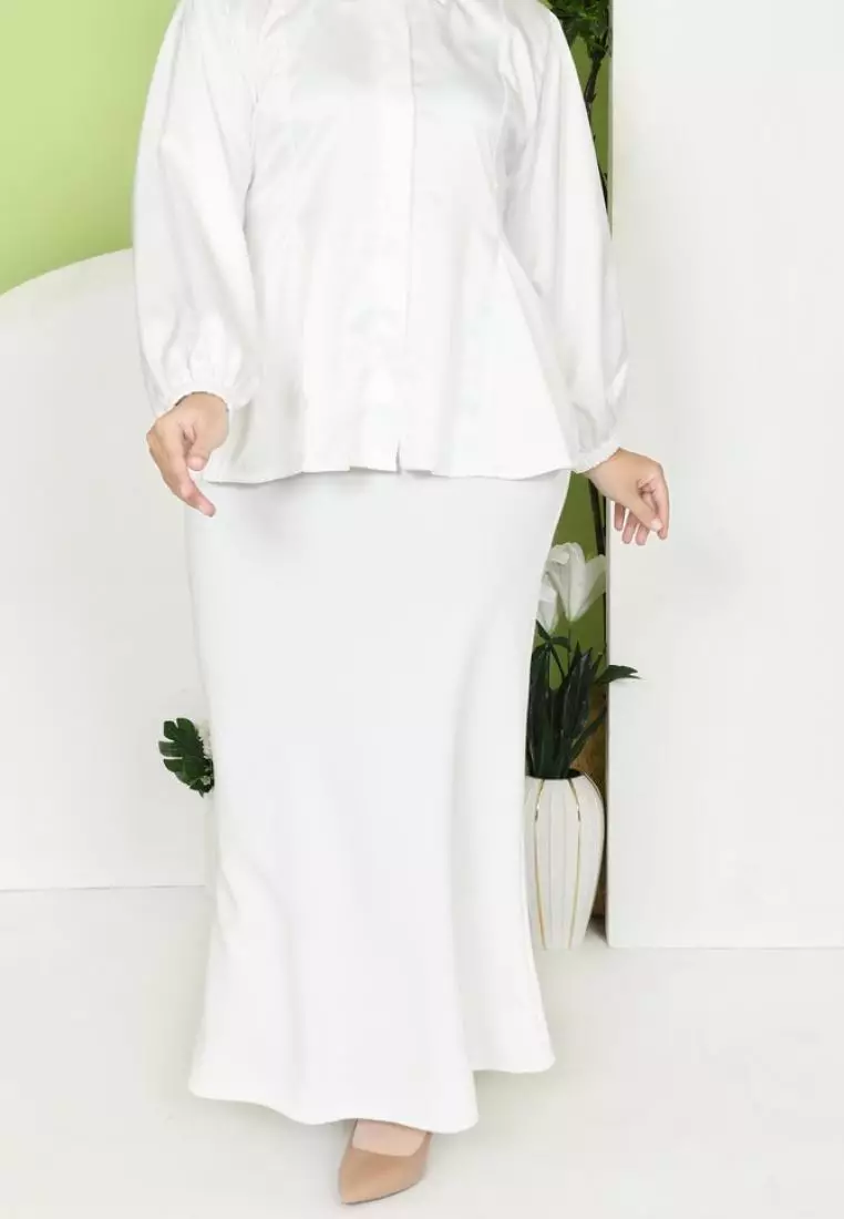 Ayu Mermaid Skirt - Broken White M19313 R33S3 (L-XL)