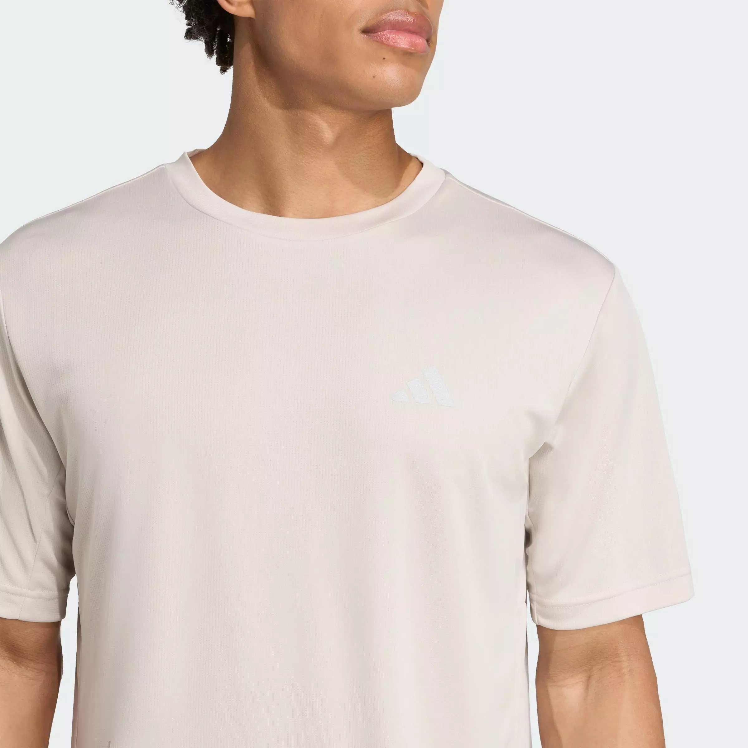 Gym & Training Training Essentials Holiday Pack Tee Men Beige JZ4162