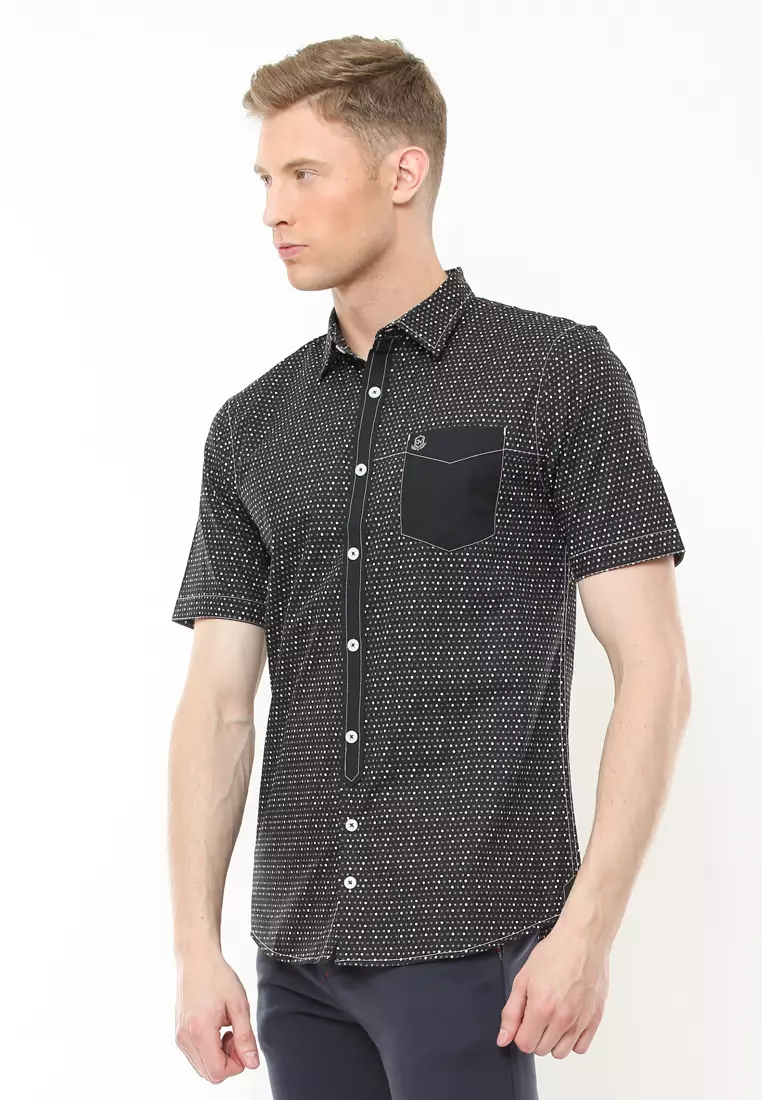 Johnwin - Kemeja Casual - Kemeja Pria - Kemeja Motif Polkadot - Hitam - Slim Fit - ASH.670.K880.732
