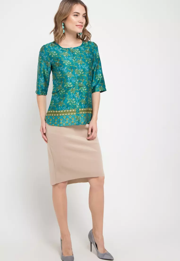 Orla Blouse In Green Batik Print