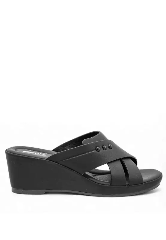 Discount on Louis Cuppers  shoes - SKU: Louis Cuppers Women Slip On Casual Sandals - 250171264