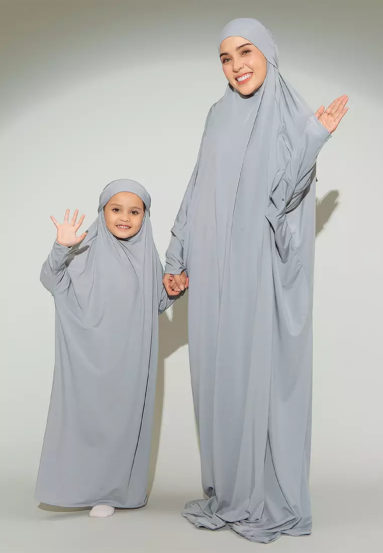Shameera Abaya Kids in Light Grey 3-4th (Lozy x Hamidah)