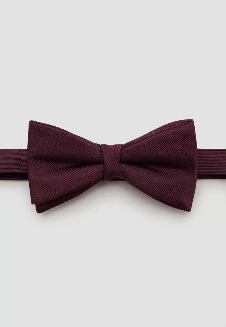 Classic Bow Tie With Microstructure