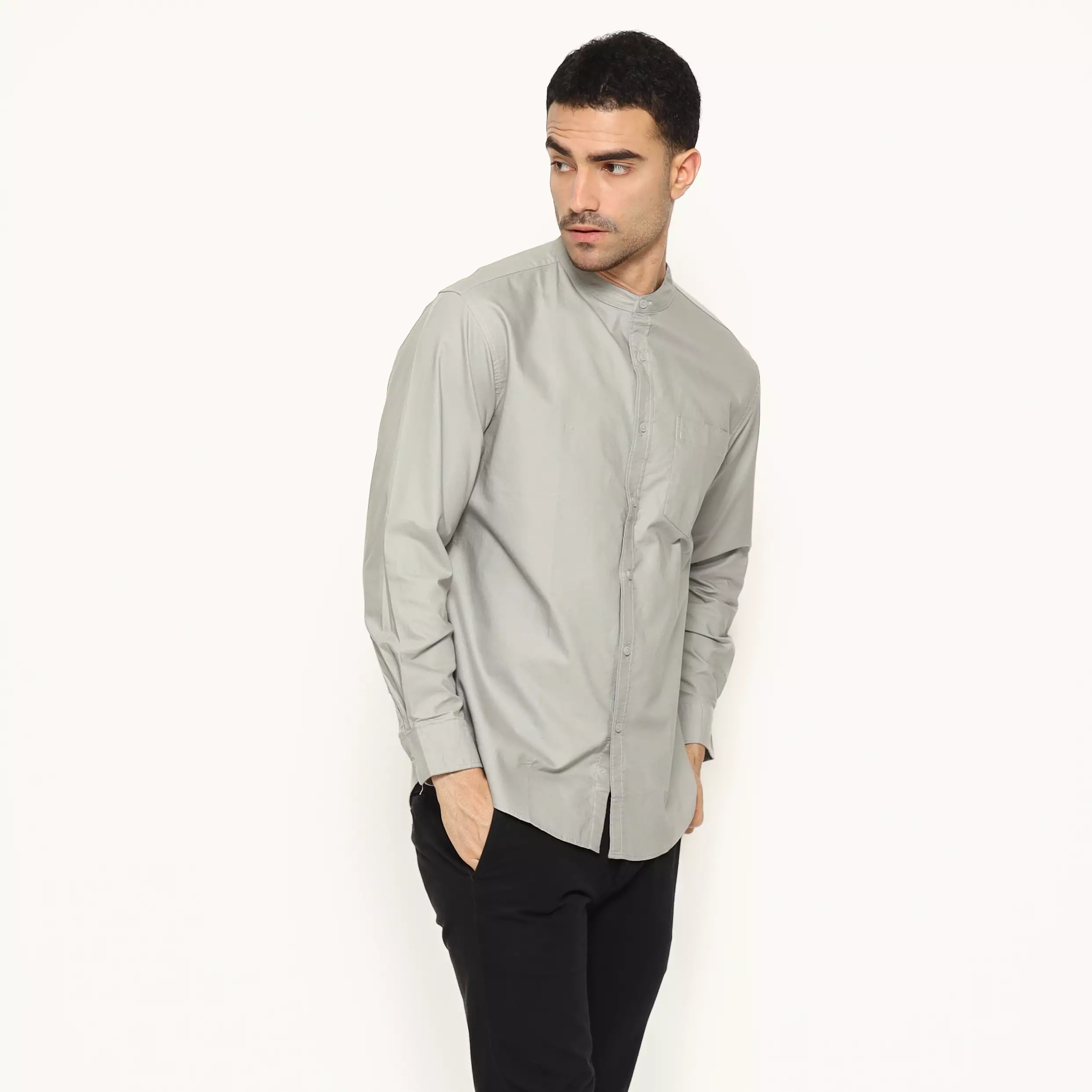 Schoeller Baju Koko Pria Lengan Panjang Warna Light Grey | SHQKCLKKQO102QCTNQNM