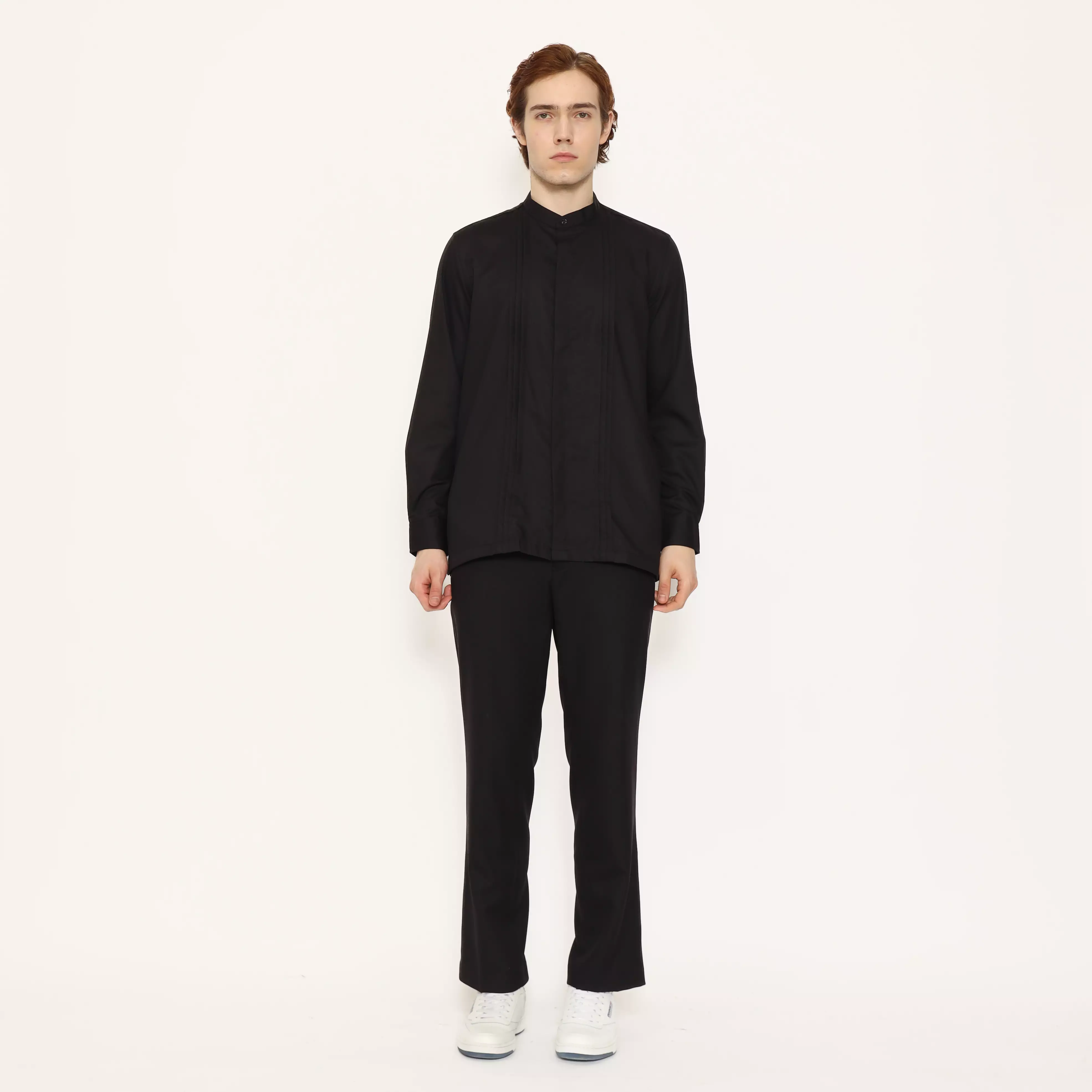 LAWELL BALLEY-L Baju Koko Pria Lengan Panjang Regular Fit Tekstur Halus Warna Black