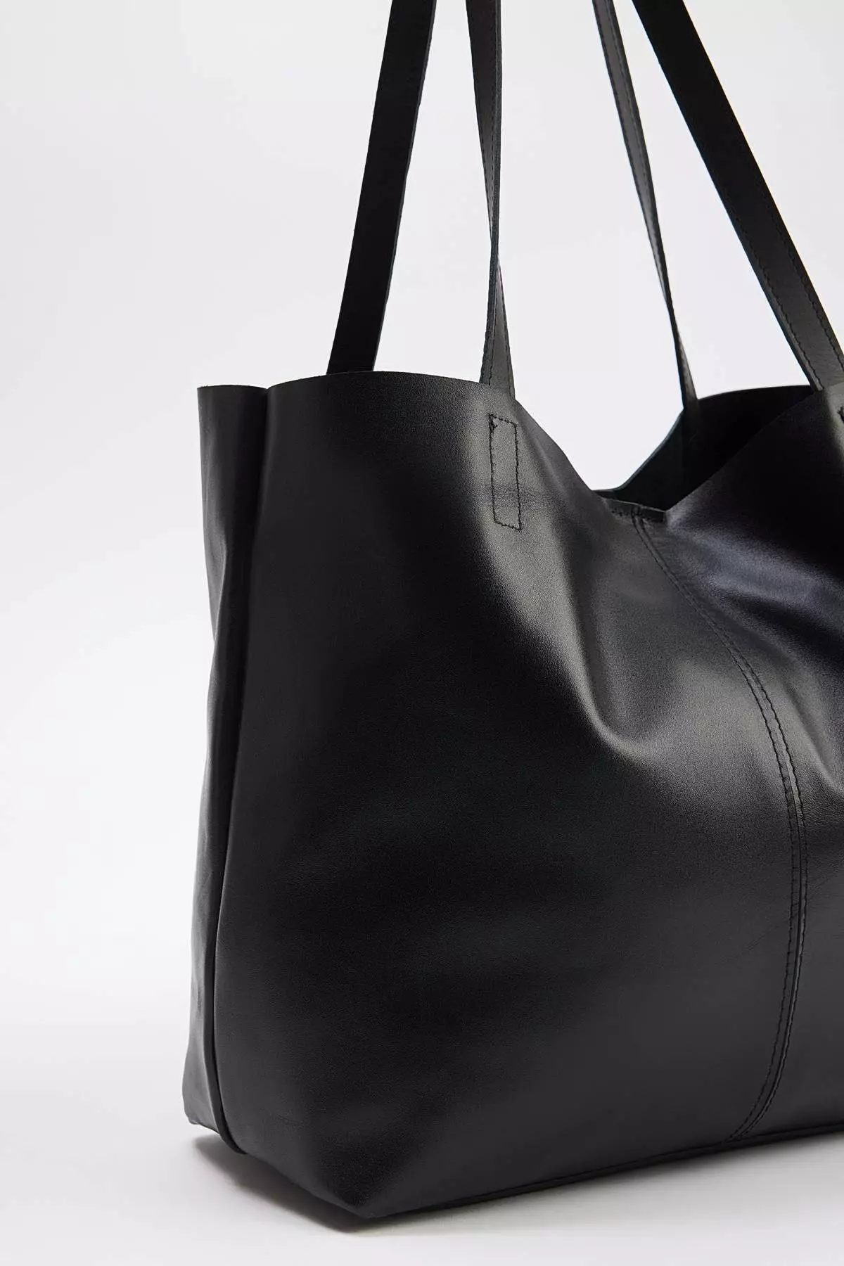 Black Leather Women'S Maxi Shoulder Bag Takaw26Oc00041