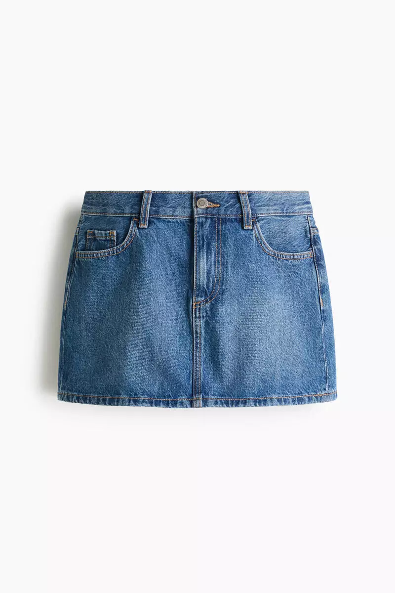 Short denim skirt